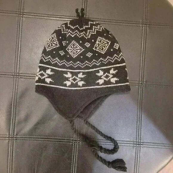 Chaos Adult Unisex Black White Chullo Beanie - Picture 5 of 6